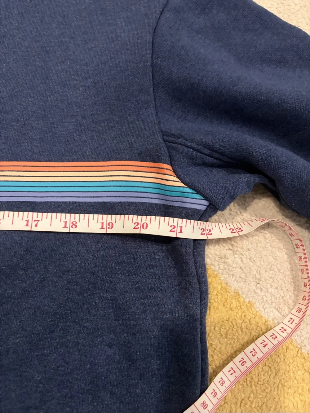 Patagonia women’s crew neck blue sweatshirt pullover stripe size large cozy
